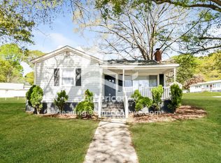 305 River Dr, Gaffney, SC 29340