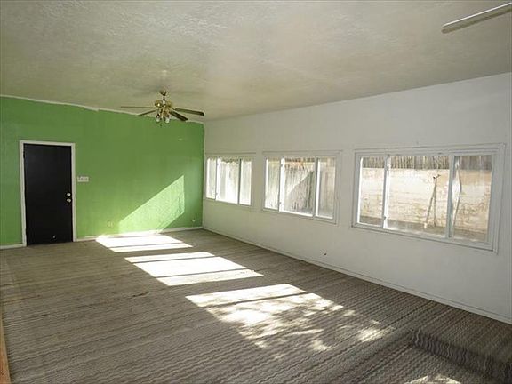 Additional Living Room