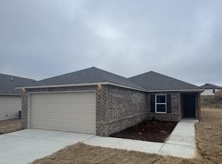7072 Potomac Trl, Bauxite, AR 72011
