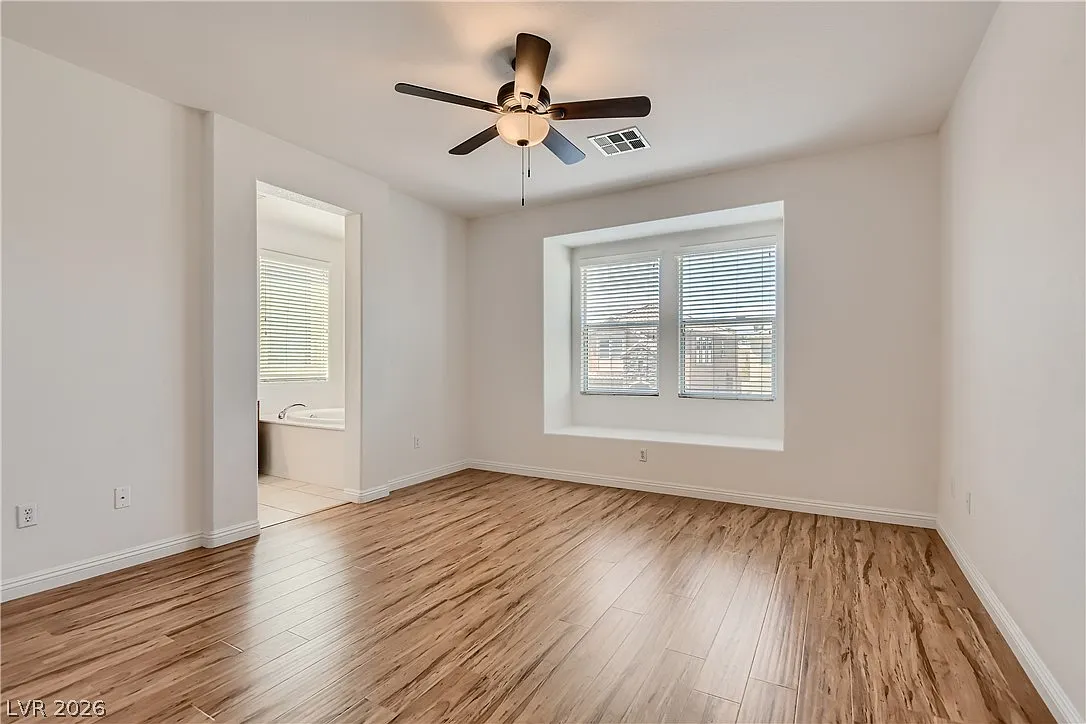 3 bed, 2.5 bath, 1735 sqft, $2,200 — Photo 4