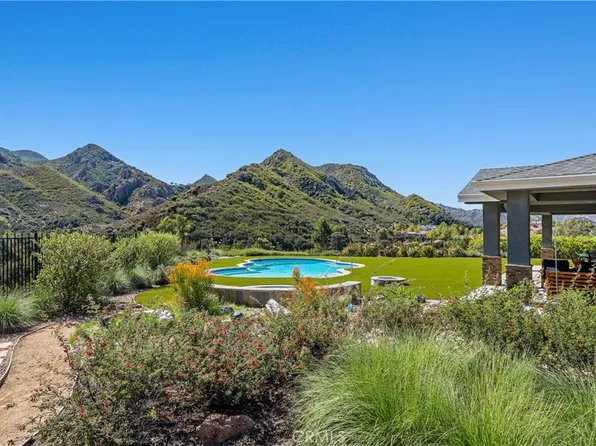 29438 Mulholland Hwy, Agoura Hills, CA 91301