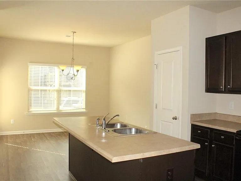 3335 Blue Springs Walk NW — Photo 3