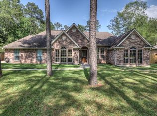 1018 McDaniel Dr, Magnolia, TX 77354