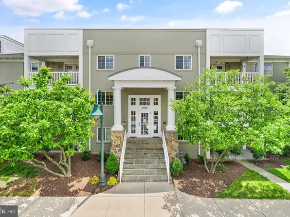 4089 S Four Mile Run Dr Unit 404, Arlington, VA 22204