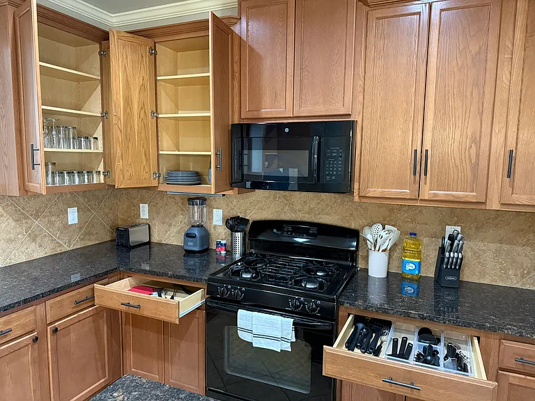 5639 Southern Knl — Photo 18