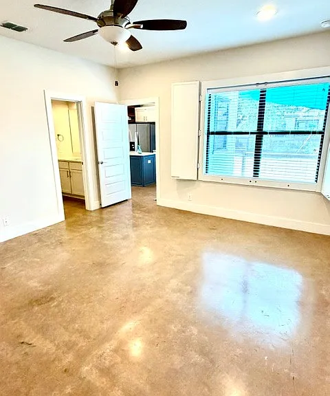 603 Burleson St — Photo 6