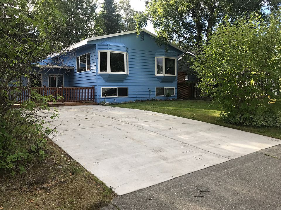 Driveway street view