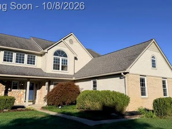 1929 Palmer Dr, Wixom, MI 48393