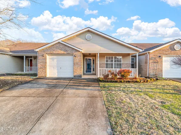 9916 Greylock Way, Knoxville, TN 37931