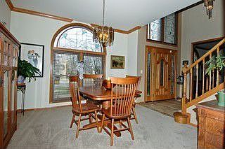 Foyer/Dining Room