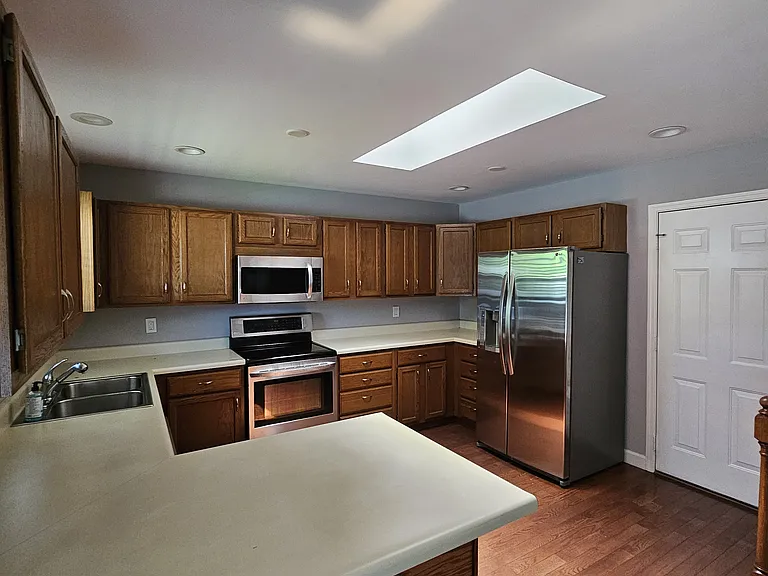 8703 Fatima Dr — Photo 6