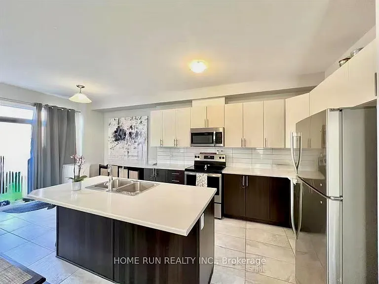 135 Teelin Cir — Photo 4