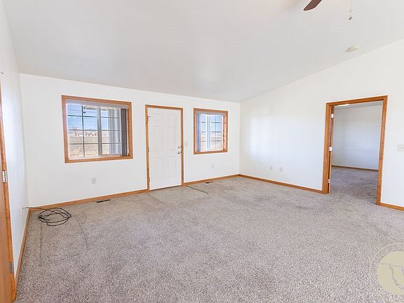 4th image of 2490 Trask Cir