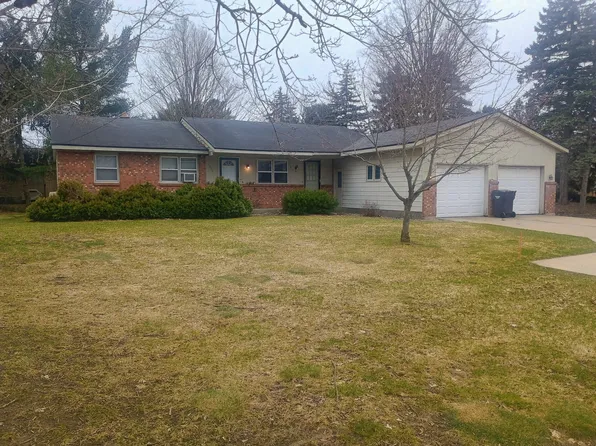 310 68th St SW, Grand Rapids, MI 49548