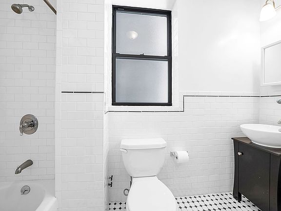 5th image of 242 W 104th St APT 4WF