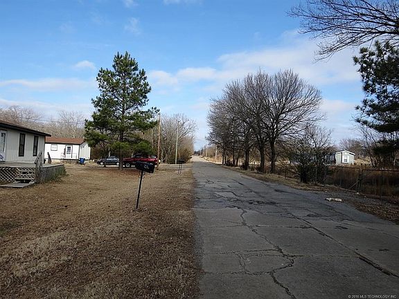 3rd image of 410 Old Us Highway 270 W