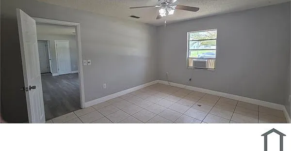 10412 Timbercrest Rd — Photo 2