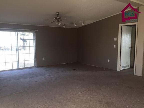4th image of 705 Broadmoor Dr