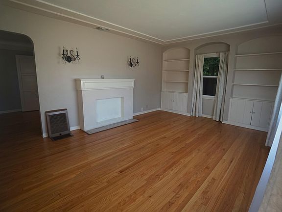 2nd image of 215 S Craig Ave