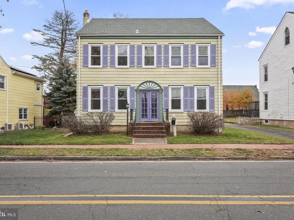 38 Mercer St, Hamilton, NJ 08690
