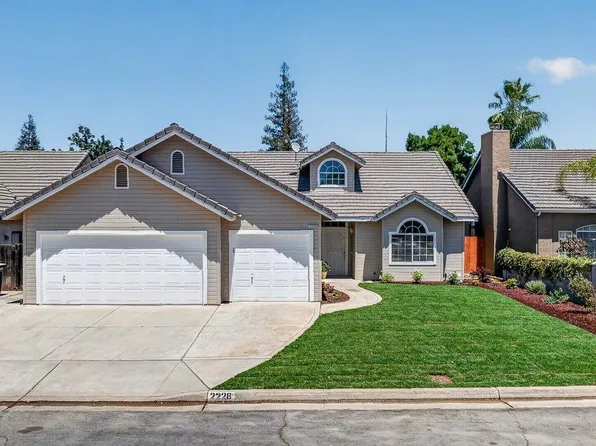 2228 E Yeargin Dr, Fresno, CA 93720