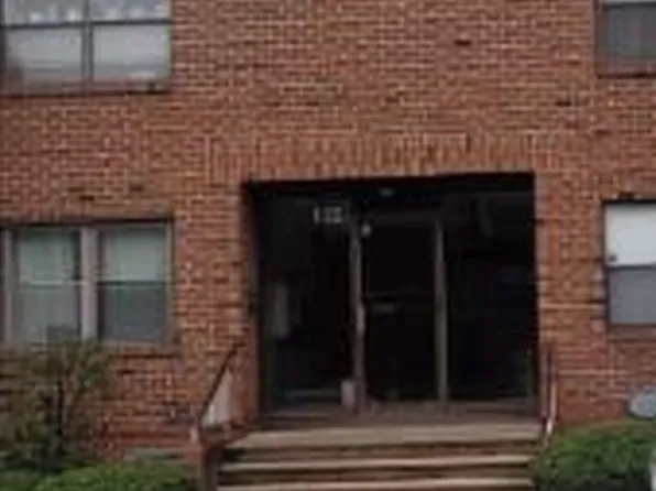 112 Beverly Hills Ter APT C, Woodbridge, NJ 07095