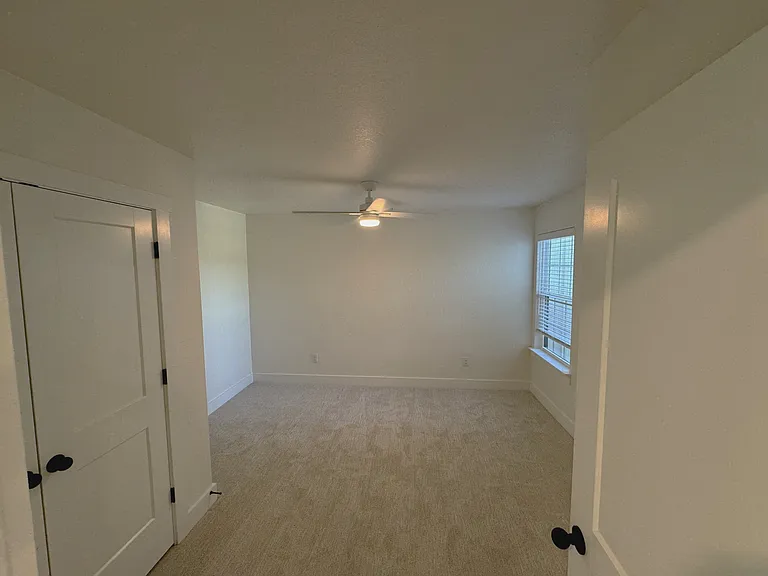 5811 S 31st St #104 — Photo 9