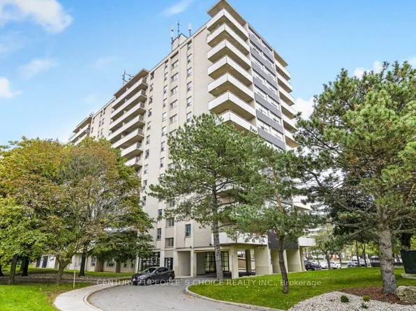 21 Welsford Gdns #204, Toronto, ON M3A 2P6