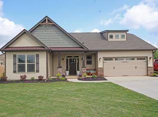308 Amber Oaks Dr, Greer, SC 29651