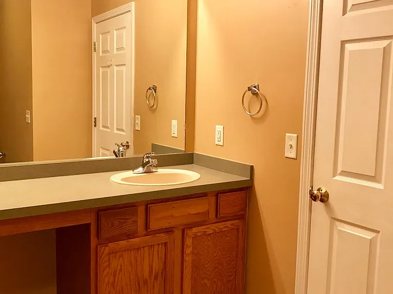 Master-Bath2