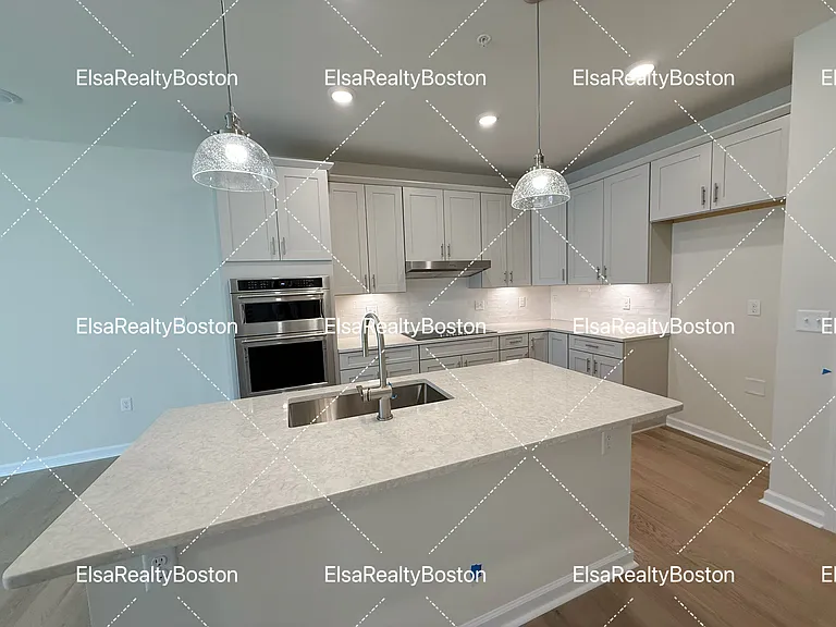 6 Stratton Dr #110 — Photo 5