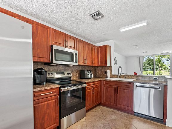 2nd image of 7127 WOODMONT Way #7127