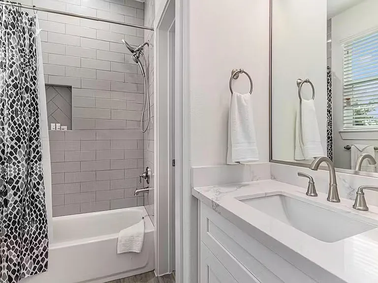 3642 Mainer St #B — Photo 9