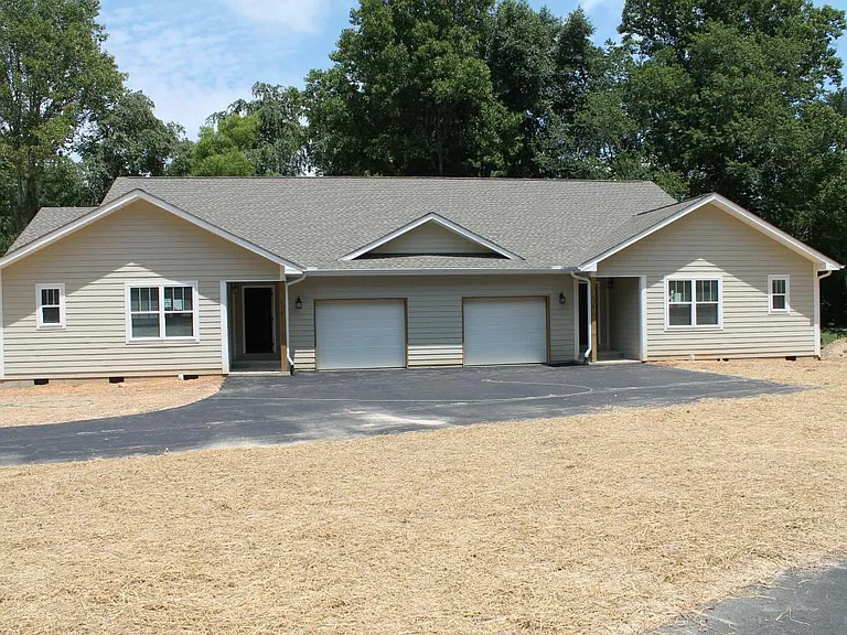 40 Tall Oaks Meadow Dr — Photo 3