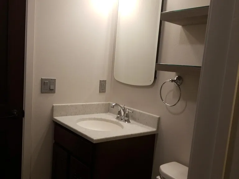130 S Teller Ave — Photo 12