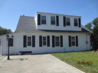 56 Darrow St, Worcester, MA 01606