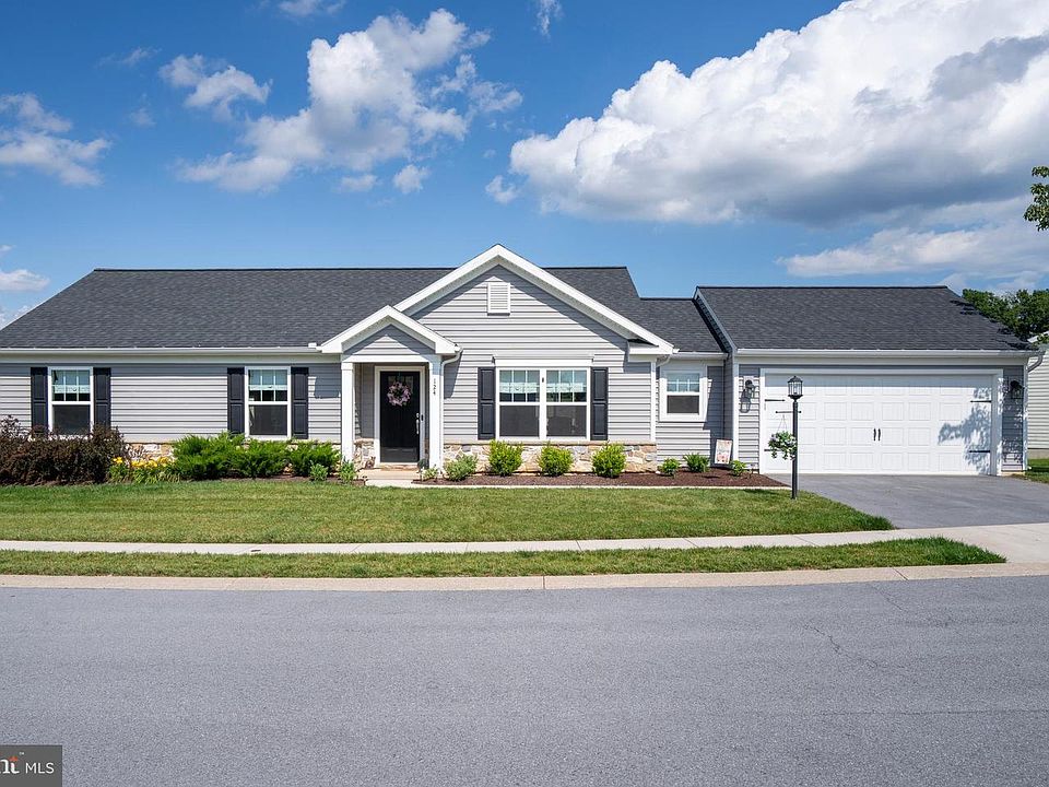 1st image of 124 Marshall Blvd