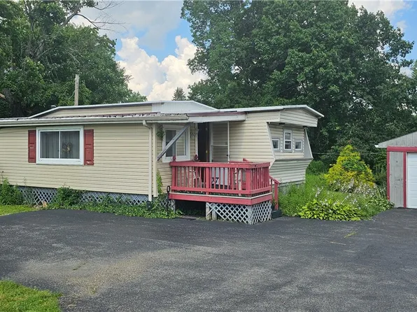 3403 Ellwood Rd, New Castle, PA 16101