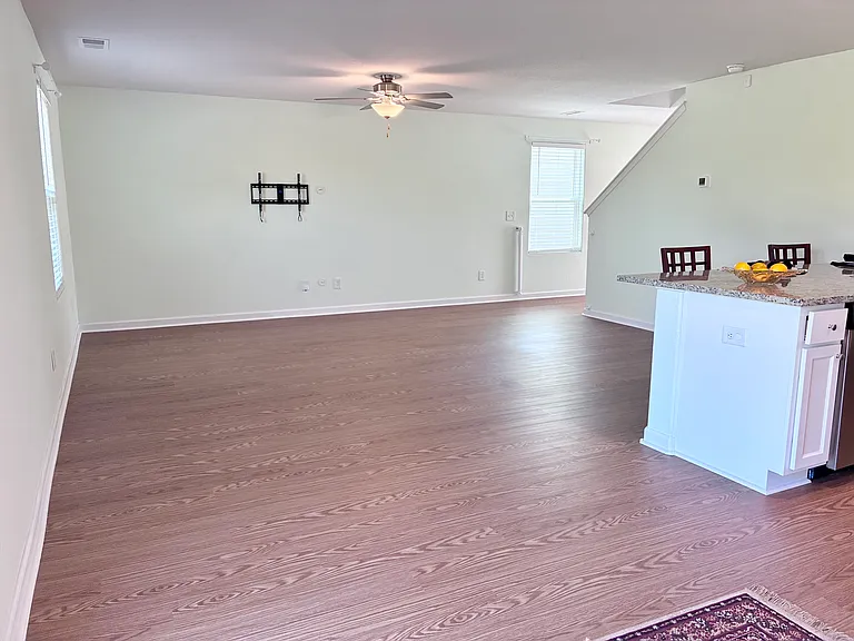 357 Gourd St — Photo 12