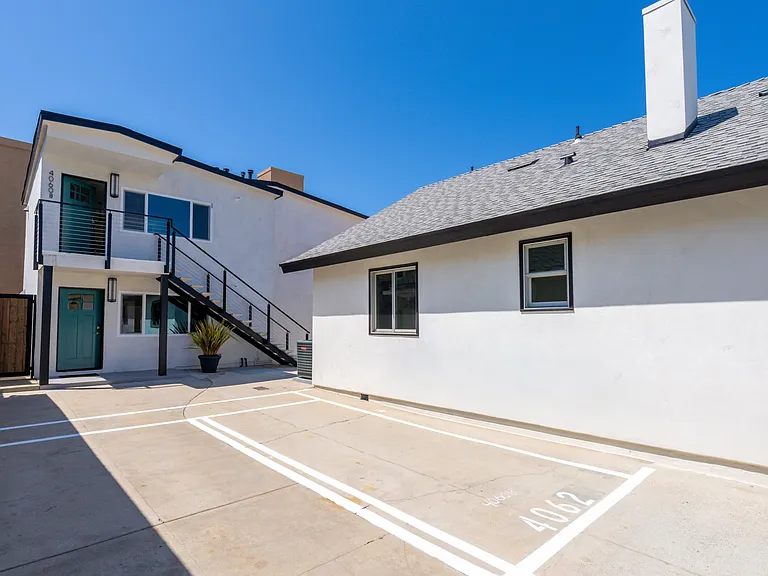 4062 Goldfinch St — Photo 31
