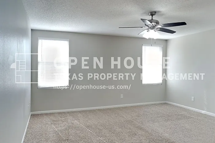 1008 Conner Ct — Photo 10