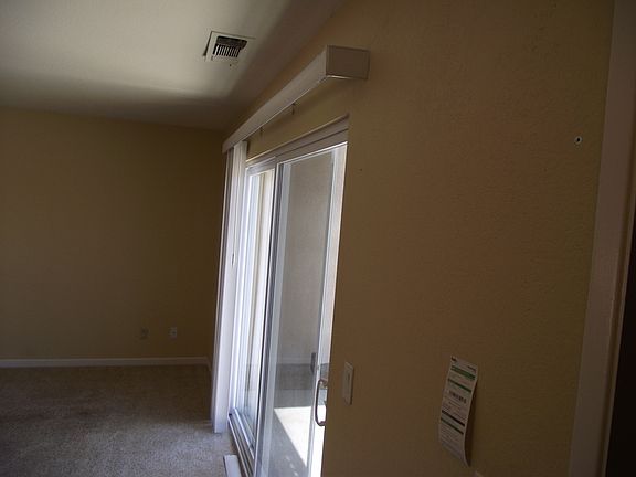 4th image of 845 Saint Andrews Dr APT 6