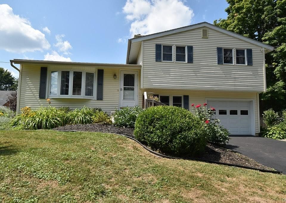 1st image of 15 Juneberry Ln