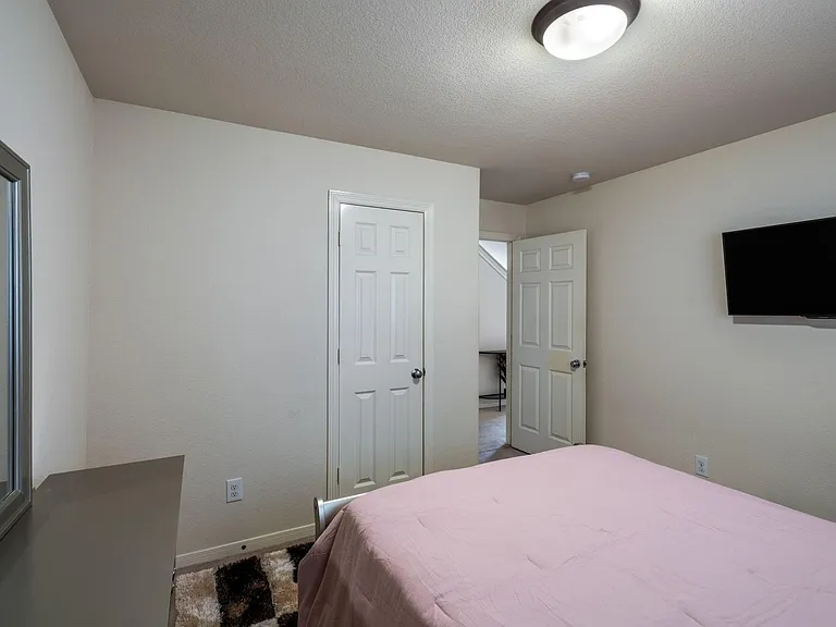 3210 Clearview Cir — Photo 33