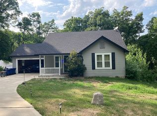 19307 Babler Forest Rd, Chesterfield, MO 63005