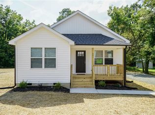 201 Robin Ln, Graham, NC 27253