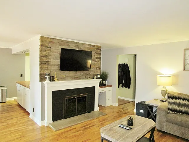 1809 Ivy Ln — Photo 5