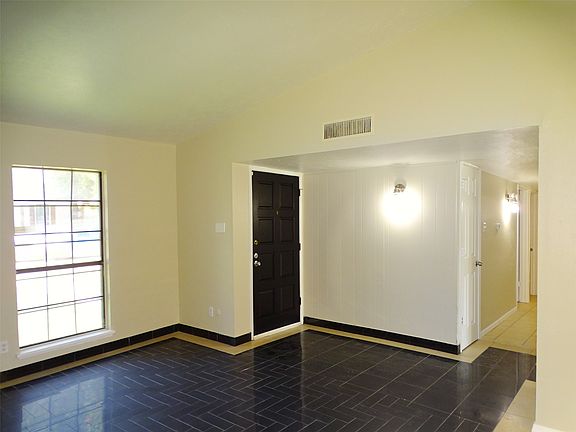 4th image of 7220 Emory Oak Ln