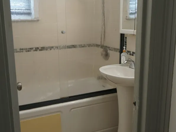 323 Stevens Avenue image 13 of 30