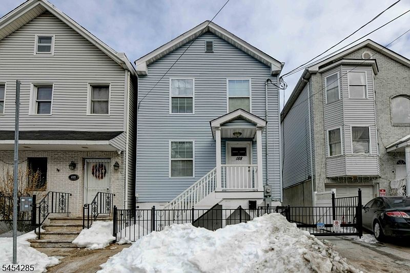 1st image of 188 Pennington St